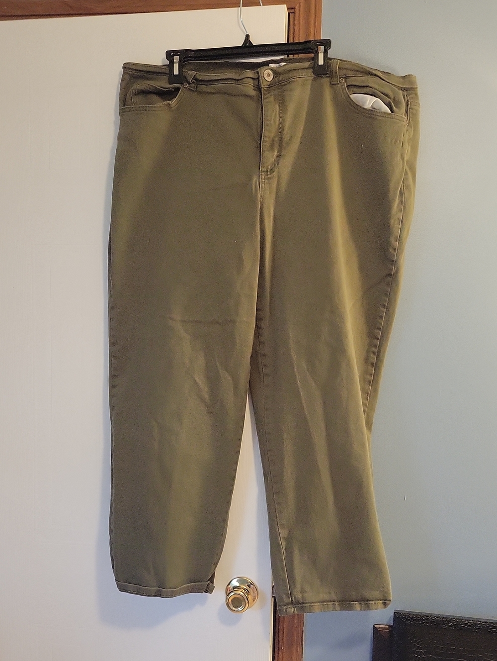 Basic Editions Olive Green Clsssic Fit Women's jeans Size 24W